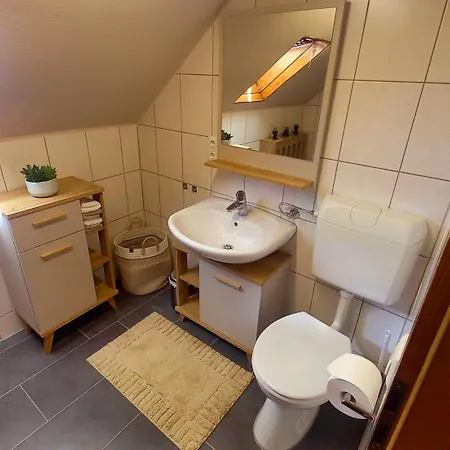 Apartment Urig-renovierte Bauernhauswohnung Nahe Regensburg- 70 Qm *