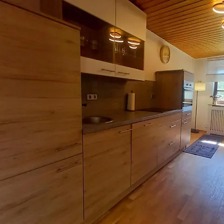 Apartment Urig-renovierte Bauernhauswohnung Nahe Regensburg- 70 Qm *